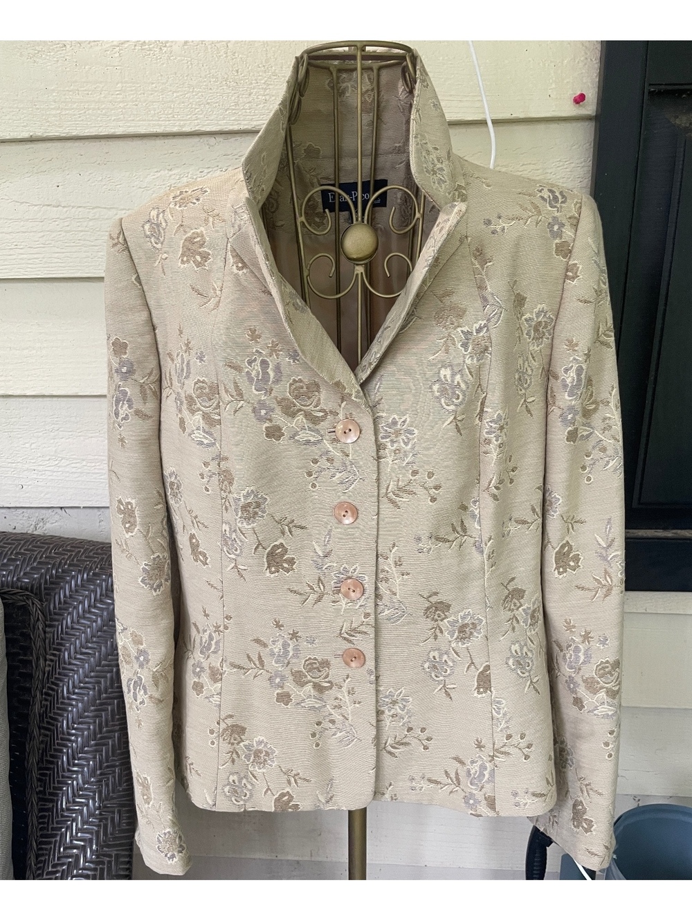 Vintage Evan -Picone tan floral jacquard blazer
